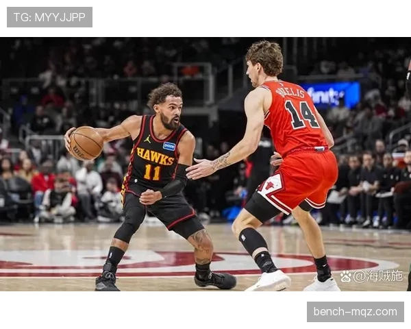 特雷·杨突破制造错位 提升球队关键时刻得分效率